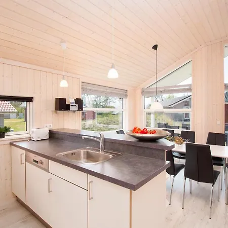 2 House B 50 Ferienhaus